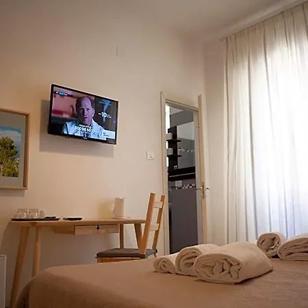 Center Bed and breakfast 4*